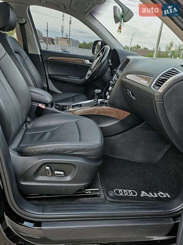 Внедорожник / Кроссовер Audi Q5 2016 в Харькове