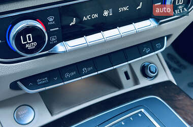 Внедорожник / Кроссовер Audi Q5 2018 в 