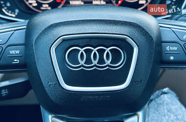 Внедорожник / Кроссовер Audi Q5 2018 в 