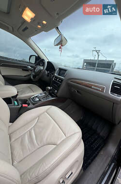 Позашляховик / Кросовер Audi Q5 2015 в 