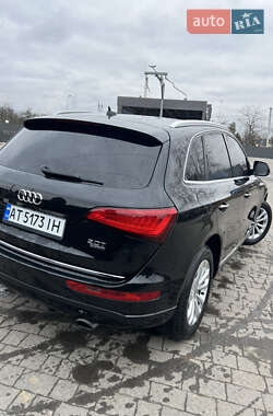 Позашляховик / Кросовер Audi Q5 2015 в 