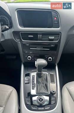 Внедорожник / Кроссовер Audi Q5 2015 в 