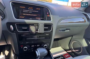 Внедорожник / Кроссовер Audi Q5 2015 в 