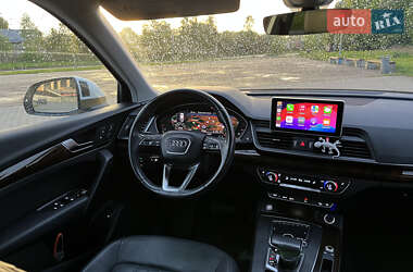 Позашляховик / Кросовер Audi Q5 2018 в 