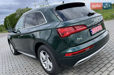 Внедорожник / Кроссовер Audi Q5 2017 в 