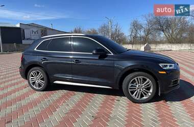 Внедорожник / Кроссовер Audi Q5 2017 в 