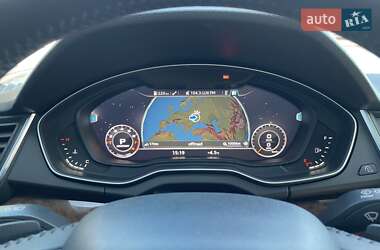 Внедорожник / Кроссовер Audi Q5 2017 в 