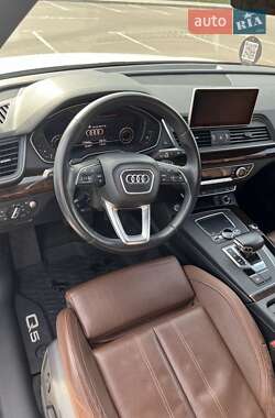 Позашляховик / Кросовер Audi Q5 2019 в 