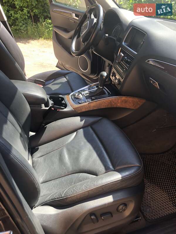 Внедорожник / Кроссовер Audi Q5 2011 в Хусте
