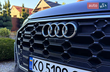 Внедорожник / Кроссовер Audi Q5 2022 в 