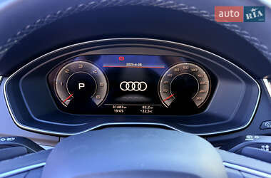 Внедорожник / Кроссовер Audi Q5 2022 в 