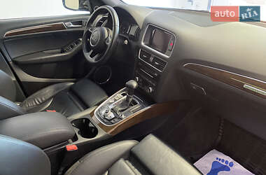 Внедорожник / Кроссовер Audi Q5 2016 в 