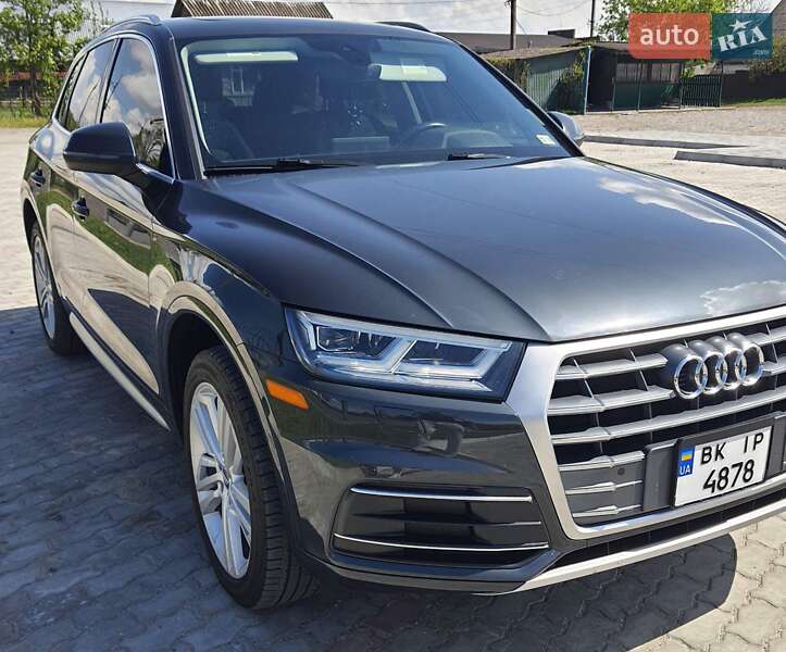Внедорожник / Кроссовер Audi Q5 2018 в Костополе