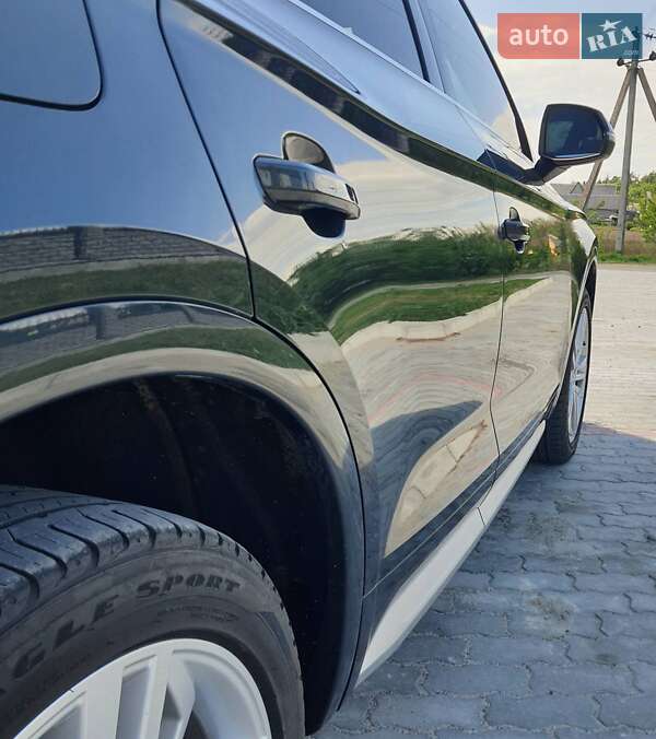 Внедорожник / Кроссовер Audi Q5 2018 в Костополе