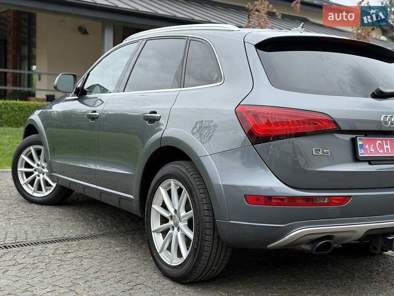 Позашляховик / Кросовер Audi Q5 2016 в Львові