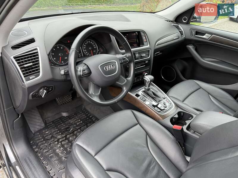 Позашляховик / Кросовер Audi Q5 2016 в Львові