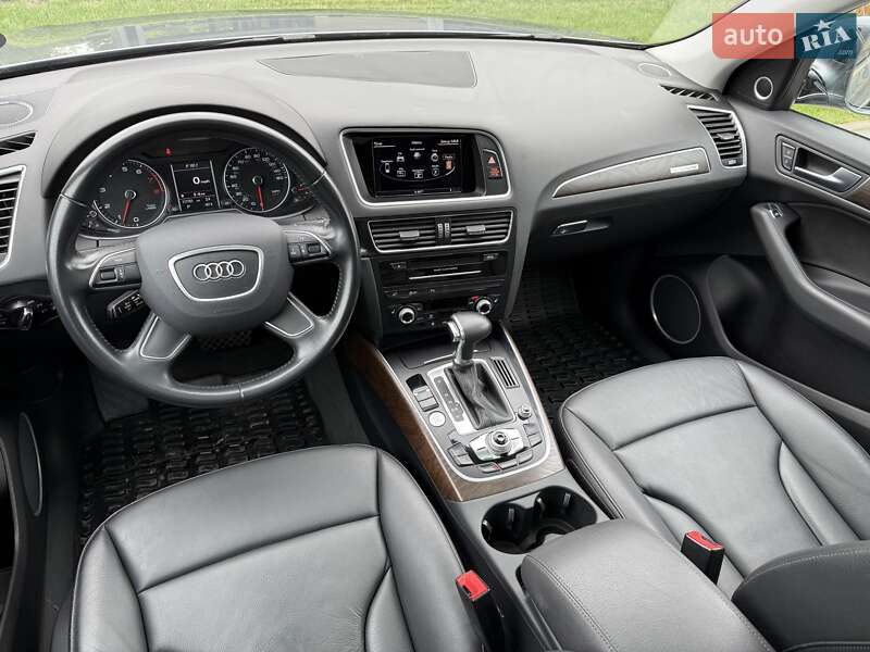 Позашляховик / Кросовер Audi Q5 2016 в Львові