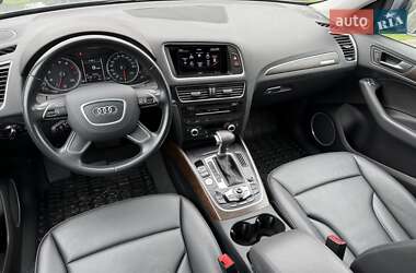 Внедорожник / Кроссовер Audi Q5 2016 в 