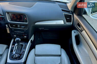 Позашляховик / Кросовер Audi Q5 2012 в 