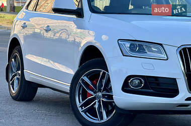 Позашляховик / Кросовер Audi Q5 2012 в 