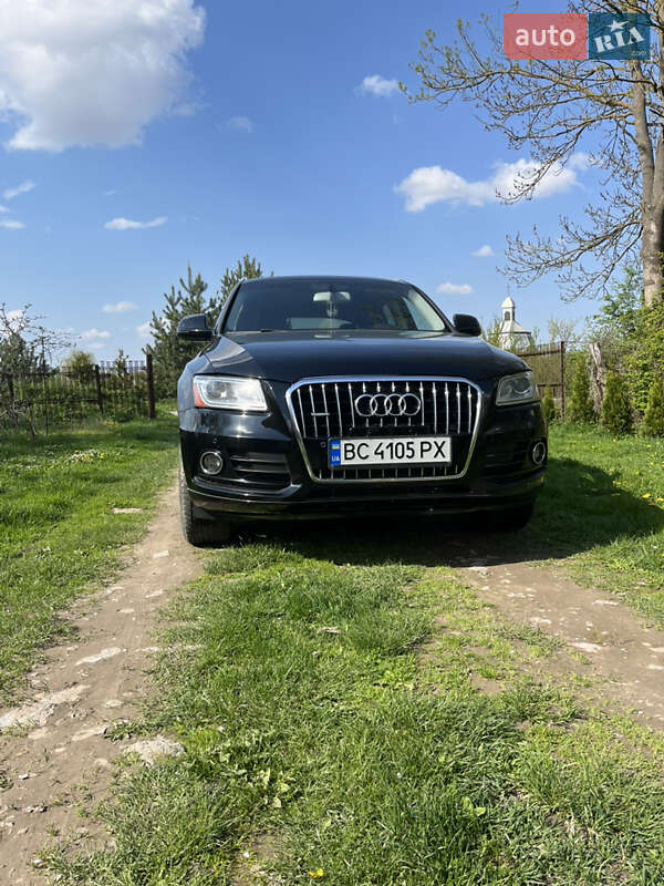 Внедорожник / Кроссовер Audi Q5 2015 в Городке