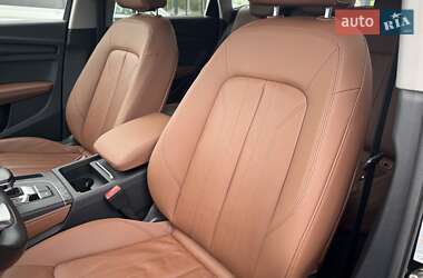 Внедорожник / Кроссовер Audi Q5 2021 в 