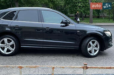 Внедорожник / Кроссовер Audi Q5 2011 в 