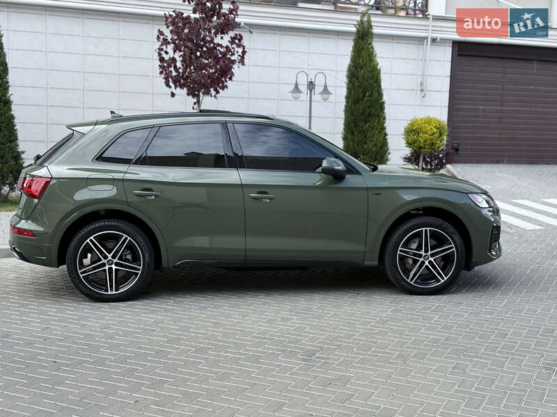 Внедорожник / Кроссовер Audi Q5 2021 в Одессе