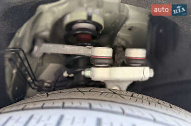 Позашляховик / Кросовер Audi Q5 2021 в 