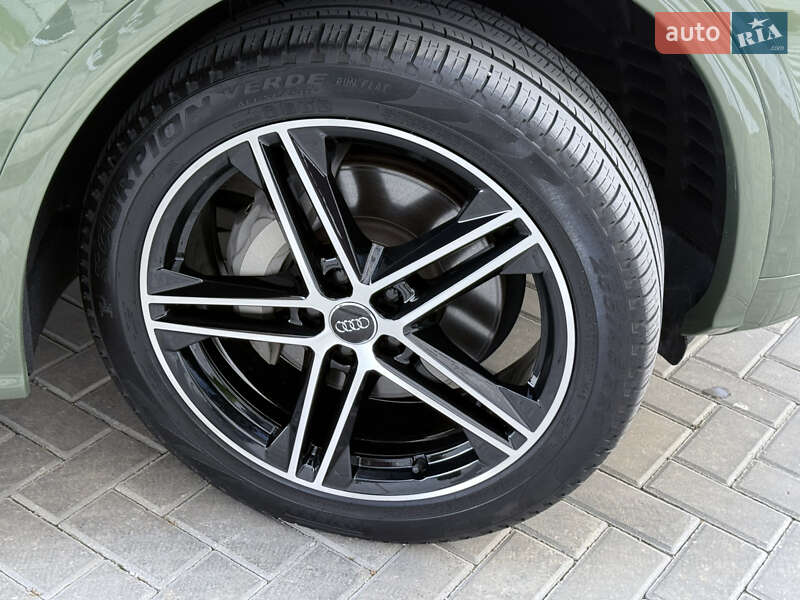 Внедорожник / Кроссовер Audi Q5 2021 в Одессе