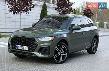 Позашляховик / Кросовер Audi Q5 2021 в 