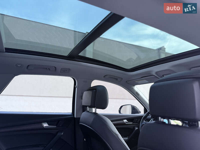 Внедорожник / Кроссовер Audi Q5 2021 в Одессе