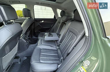 Позашляховик / Кросовер Audi Q5 2021 в 