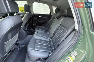 Позашляховик / Кросовер Audi Q5 2021 в 