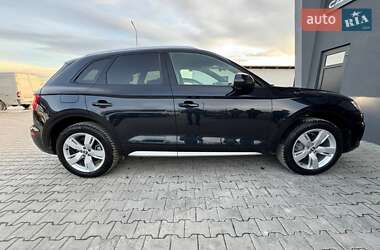 Позашляховик / Кросовер Audi Q5 2017 в 