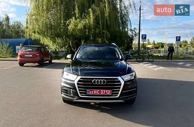 Позашляховик / Кросовер Audi Q5 2017 в 