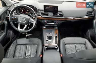 Внедорожник / Кроссовер Audi Q5 2018 в 
