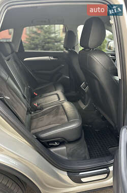 Позашляховик / Кросовер Audi Q5 2012 в 
