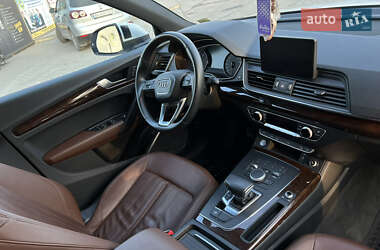 Внедорожник / Кроссовер Audi Q5 2020 в 