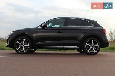 Позашляховик / Кросовер Audi Q5 2021 в 