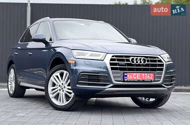 Внедорожник / Кроссовер Audi Q5 2018 в 
