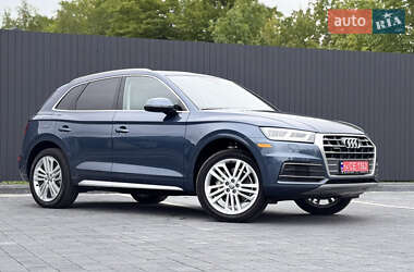 Внедорожник / Кроссовер Audi Q5 2018 в 