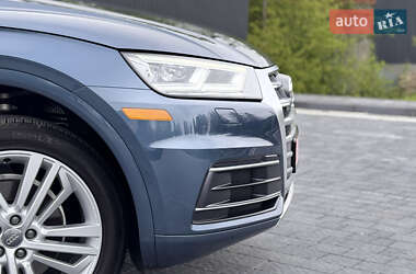 Внедорожник / Кроссовер Audi Q5 2018 в 