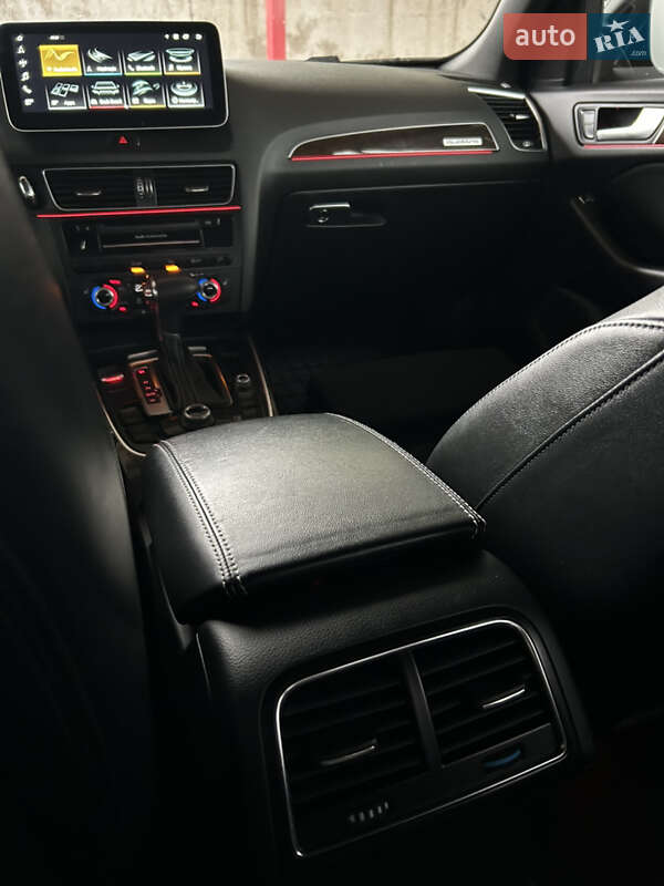 Позашляховик / Кросовер Audi Q5 2014 в Львові