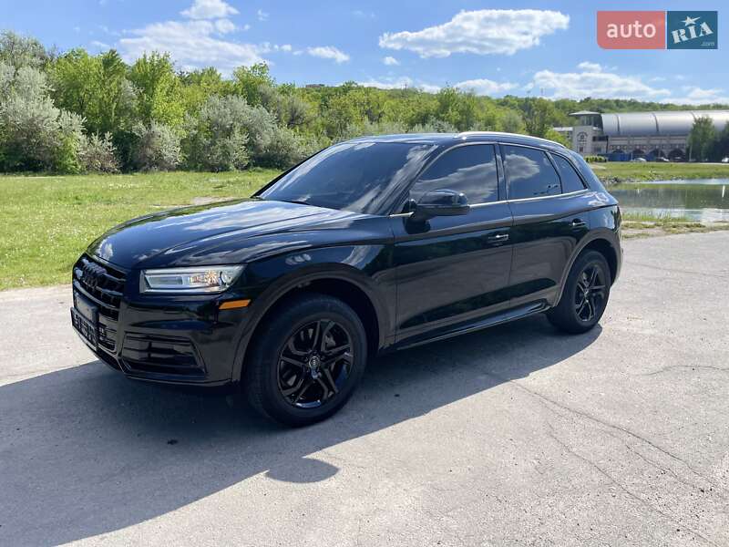 Внедорожник / Кроссовер Audi Q5 2018 в Днепре