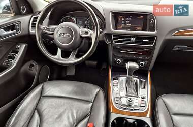 Внедорожник / Кроссовер Audi Q5 2015 в 