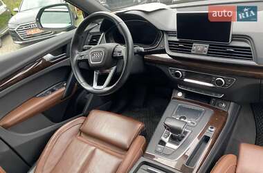 Позашляховик / Кросовер Audi Q5 2019 в 