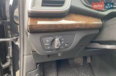 Позашляховик / Кросовер Audi Q5 2019 в 