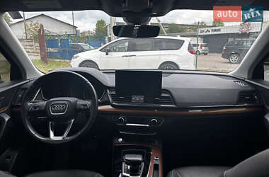 Позашляховик / Кросовер Audi Q5 2020 в 