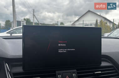 Позашляховик / Кросовер Audi Q5 2020 в 